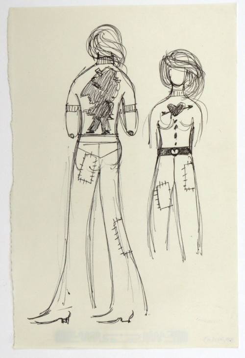 Γυναικεία Ενδυμασία